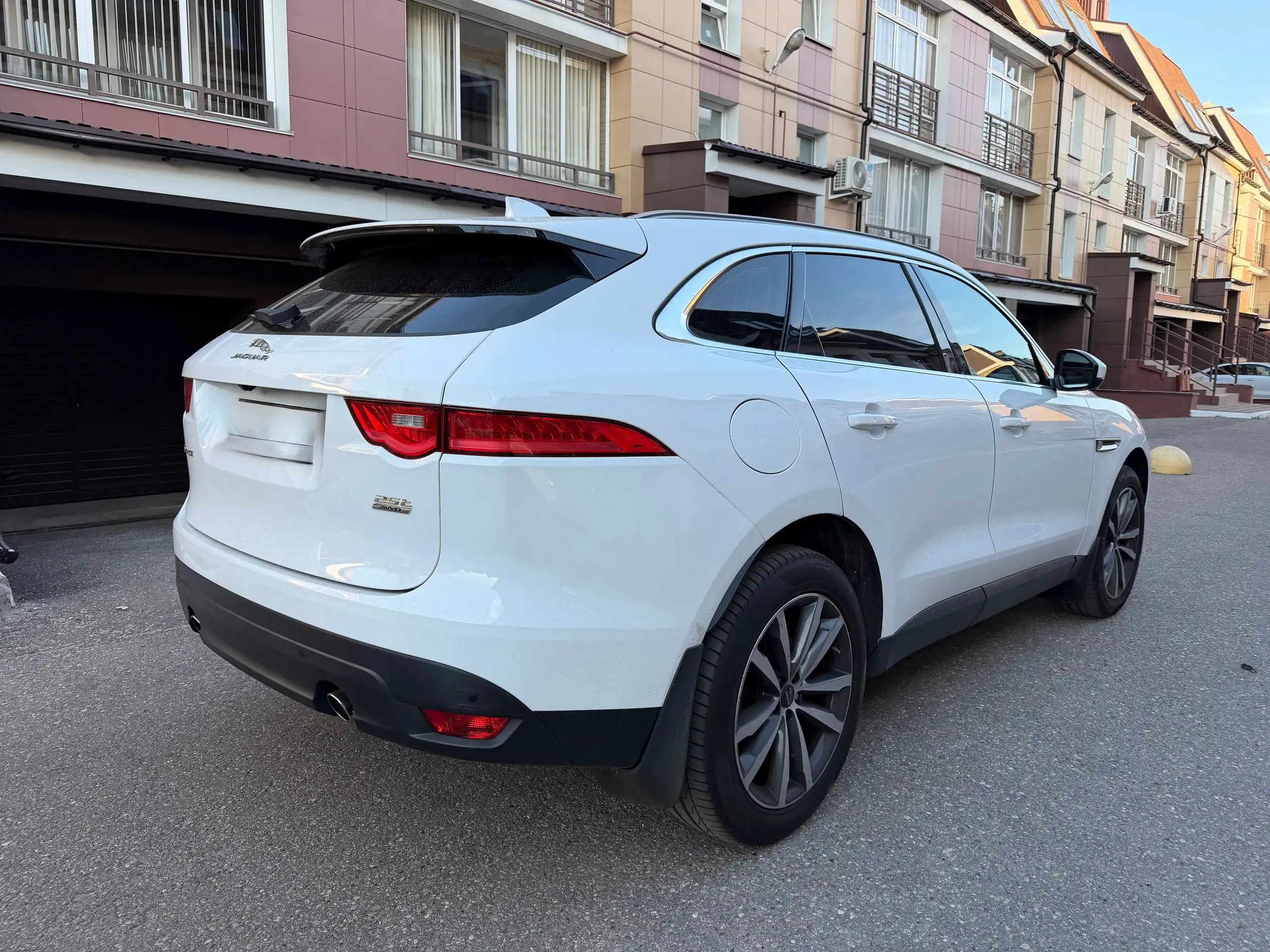 Jaguar F-Pace 2020 2л автомат 249лс - Легковые автомобили (Авто) в Тверь
