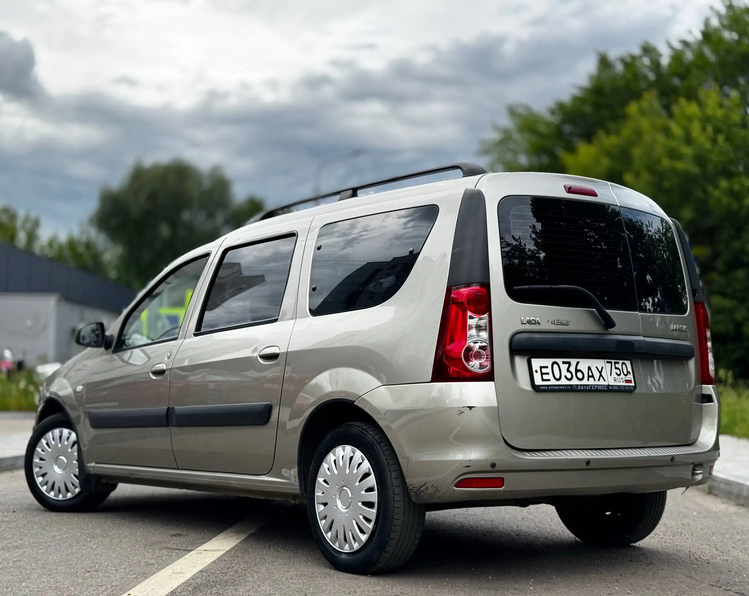 Lada Largus 2014, 1.6 MT, 1 владелец - Легковые автомобили (Авто) в Санкт-Петербург