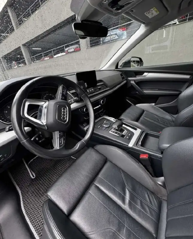 Audi Q5 S line Quattro 2018 дизель 190 л.с. - Легковые автомобили (Авто) в Санкт-Петербург