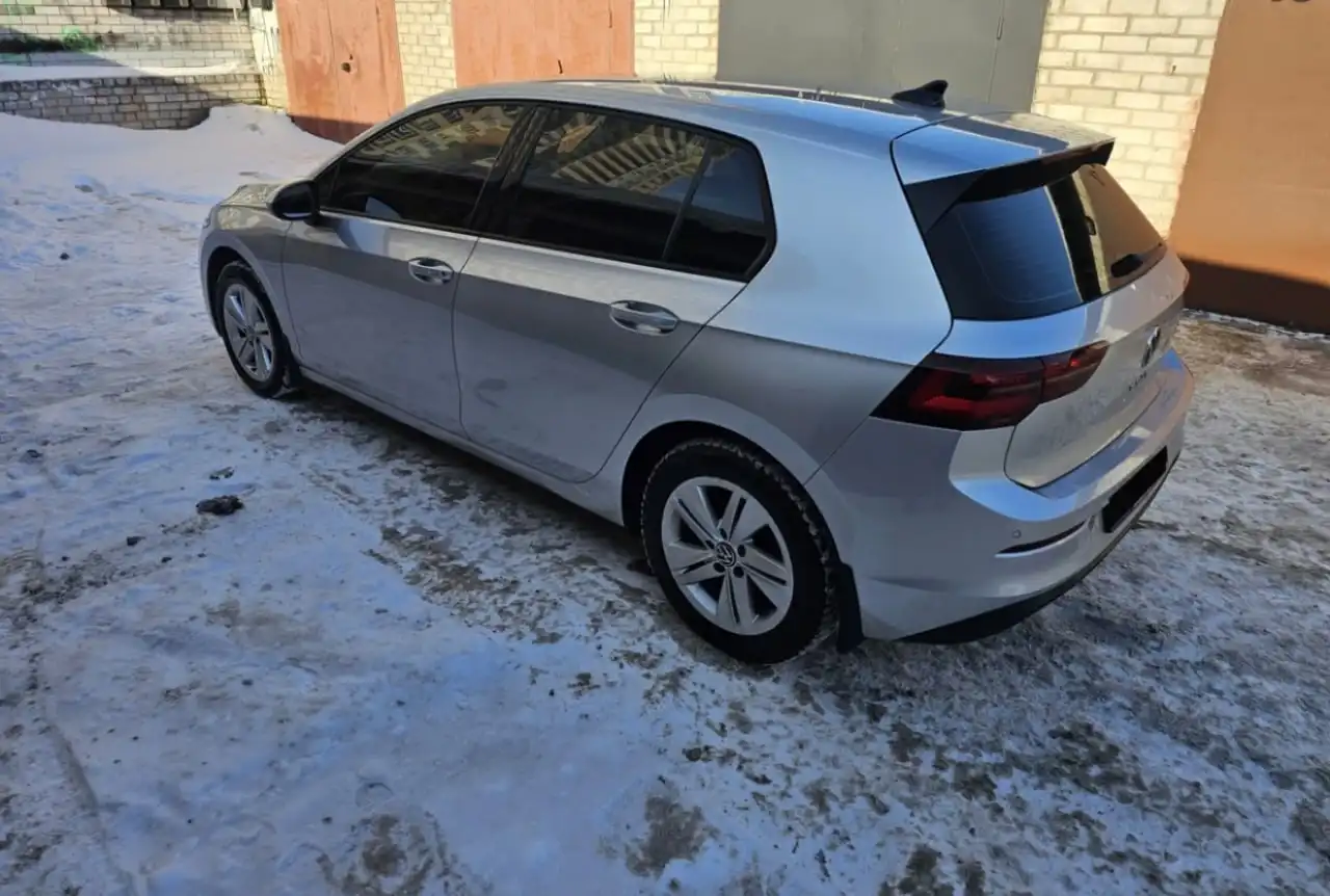 Volkswagen Golf 2021 - Легковые автомобили (Авто) в Владивосток