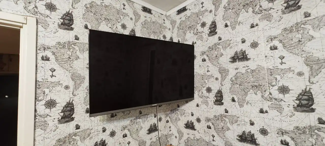 Продам телевизор Hartens 43 дюйма