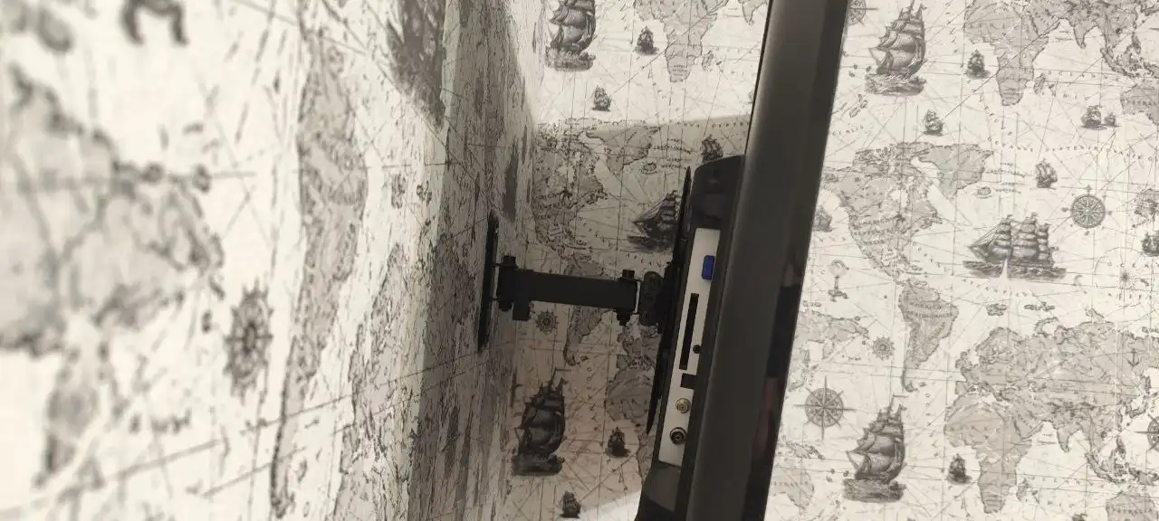 Продам телевизор Hartens 43 дюйма