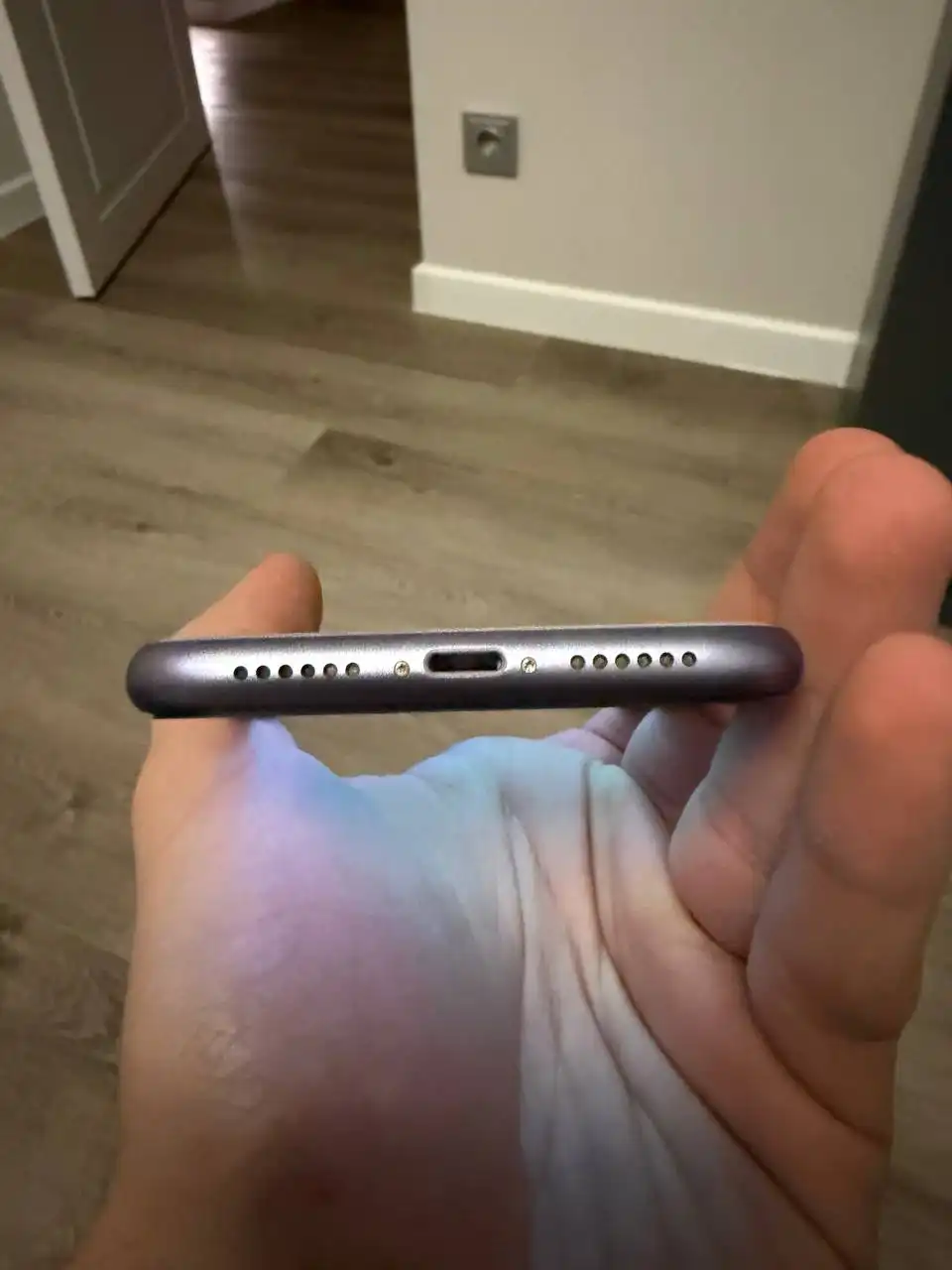 iPhone 11 в идеальном состоянии