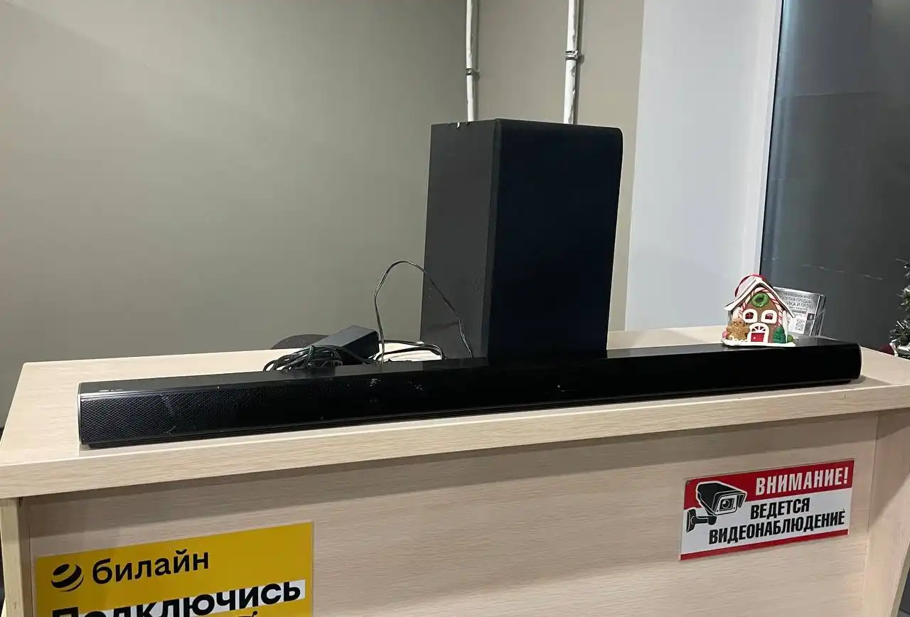 Продается саундбар LG SPH5B-W