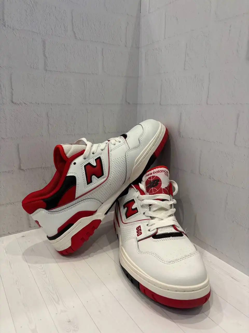 Продажа кроссовок в Волгограде