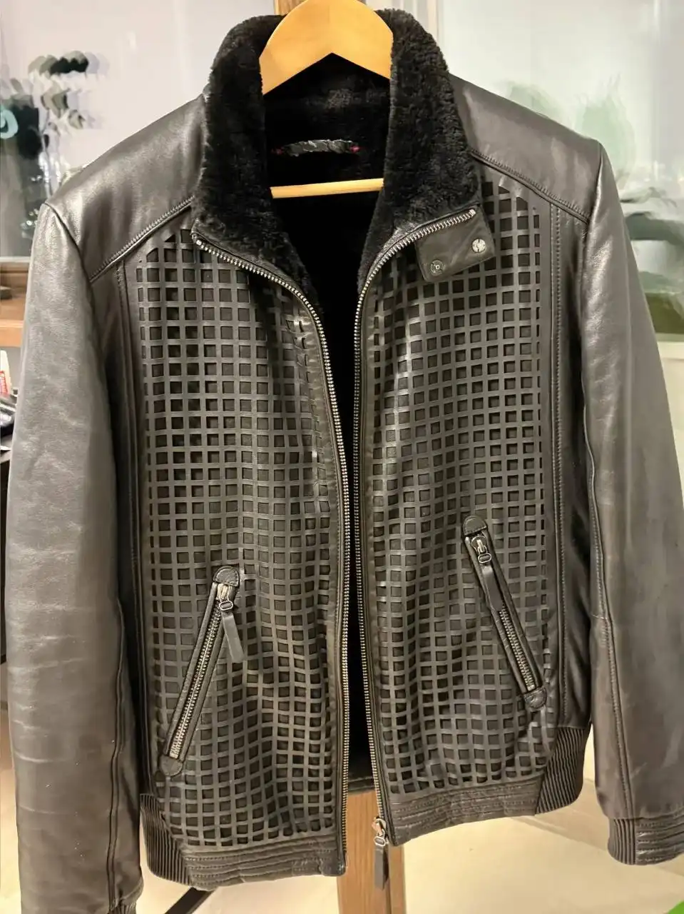 Куртка кожаная с мехом 46-48 размер - Верхняя одежда (Одежда) в Волгоград