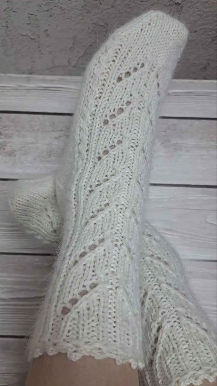 Ажурные носочки на заказ из пушистой премиум пряжи - Вязаные изделия (Одежда) в Волгоград