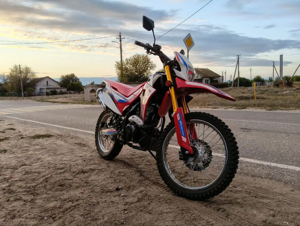 Продажа мотоцикла Марка-мотоленд 250 куб. см