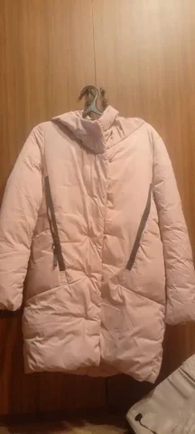 Женский пуховик розового цвета размер L - Платья в Волгоград