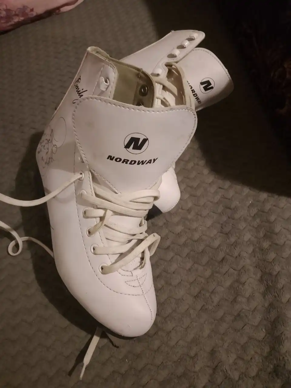 Продажа коньков - Спортивный инвентарь (Хобби и отдых) в Волгоград