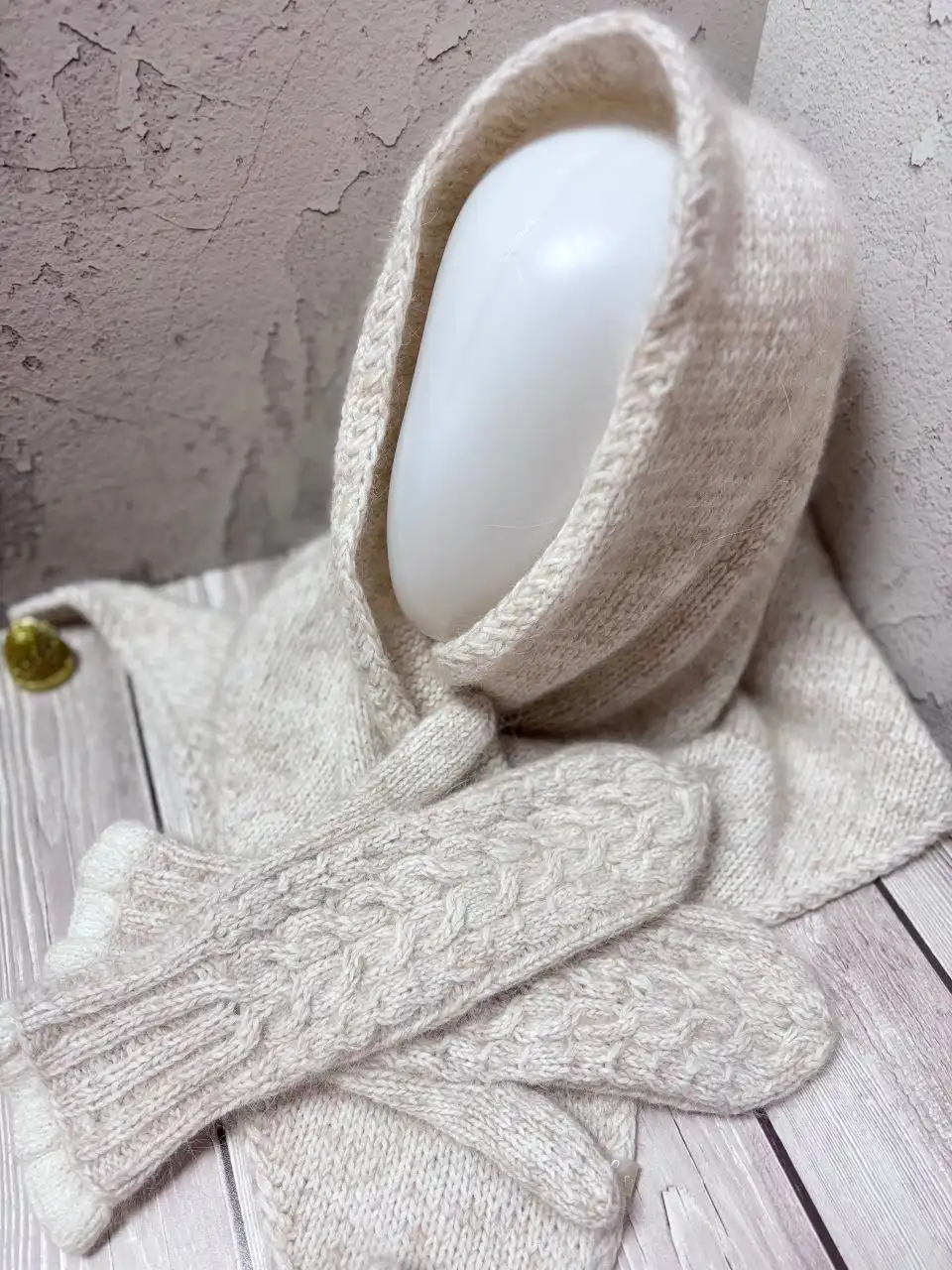 Косыночки и варежки из пуха норки - Барахолка в Ленинск