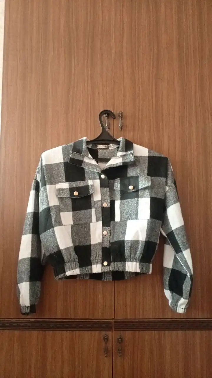 Продам женскую кофту размер 48 - Женская одежда (Одежда) в Волгоград