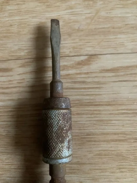 Продажа реверсивной отвертки СССР большой - частное объявление в Дубовка