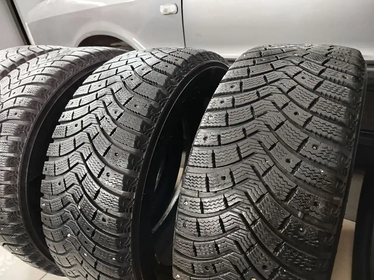 Комплект шин R18 Michelin - Шины и диски (Авто) в Волгоград