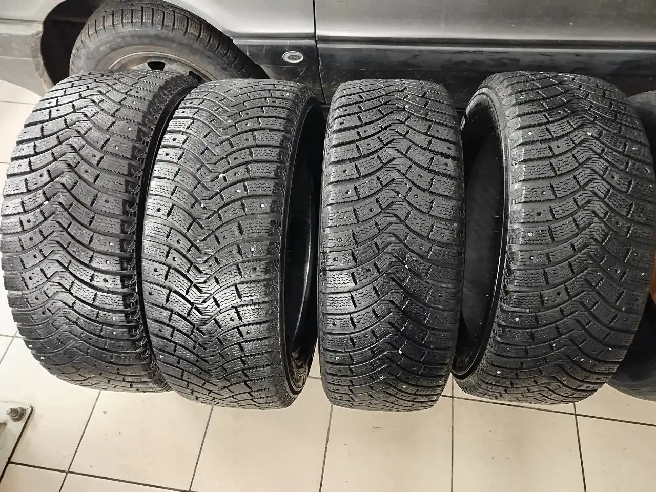 Комплект шин R18 Michelin - Шины и диски (Авто) в Волгоград