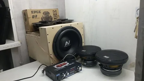 Продажа автозвука: динамики, сабвуфер, короб - Шины и диски в Волгоград