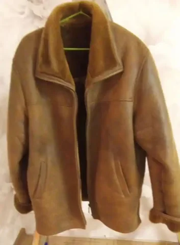 Мужская дублёнка коричневого цвета размер 52 - Ремни и пояса в Волгоград