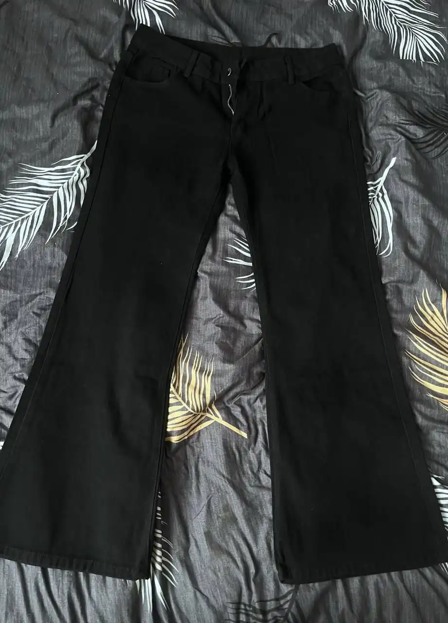 Продажа новых джинсов клеш - Джинсы (Одежда) в Волгоград