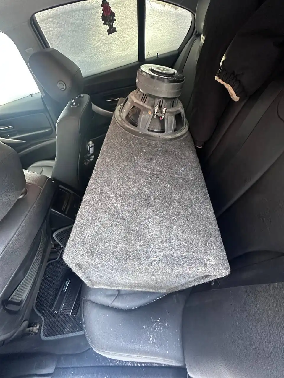 Продажа сабвуфера и монитора - Аудио и видео техника (Электроника) в Волгоград