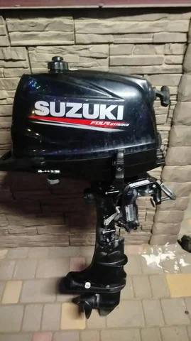 Продаётся лодочный мотор Suzuki DF6 четырёхтактный - Швейное оборудование в Волгоград