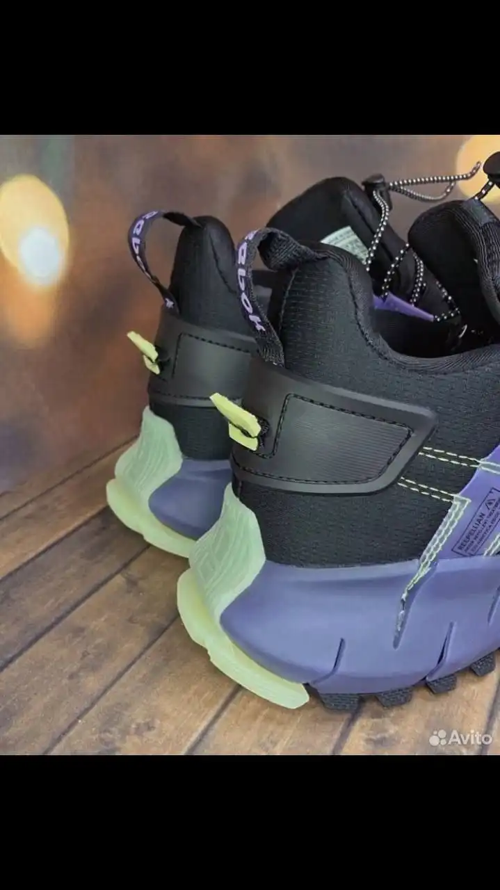 Продажа мужских кроссовок - Обувь (Одежда) в Волгоград