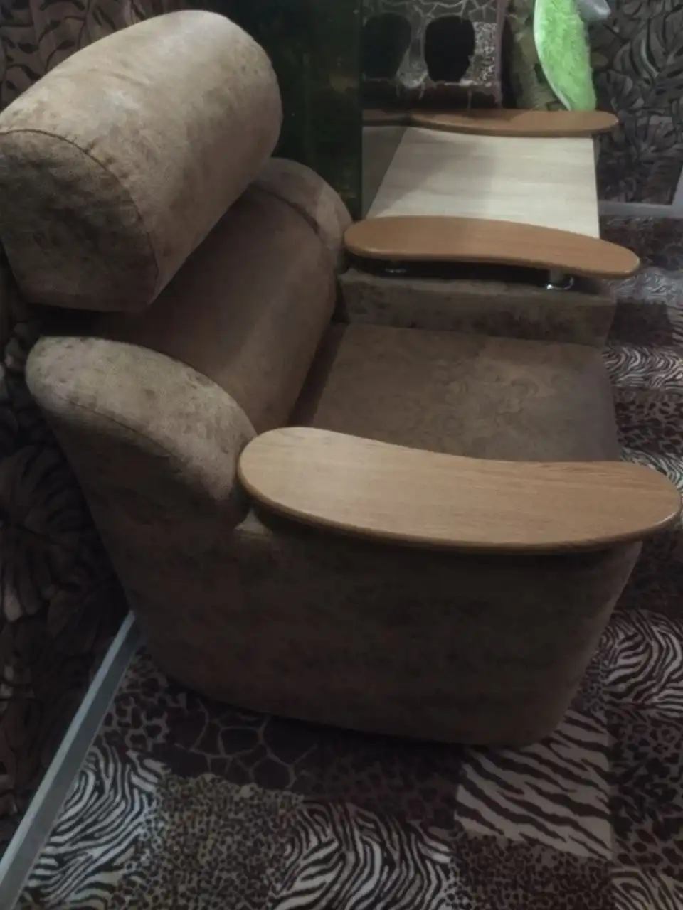 Кресло с выдвижным ящиком - Мебель (Для дома и дачи) в Волгоград