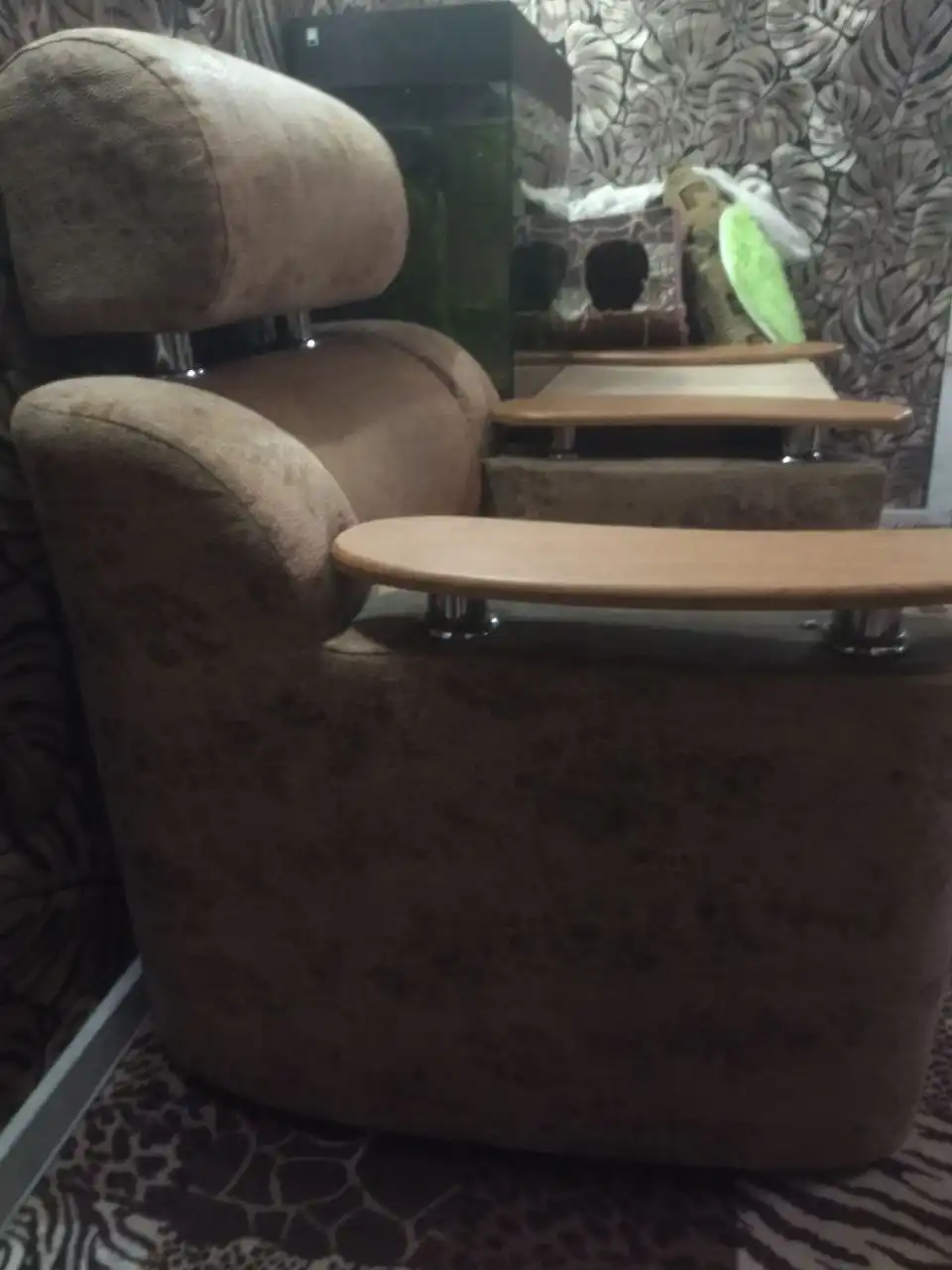 Кресло с выдвижным ящиком - Мебель (Для дома и дачи) в Волгоград