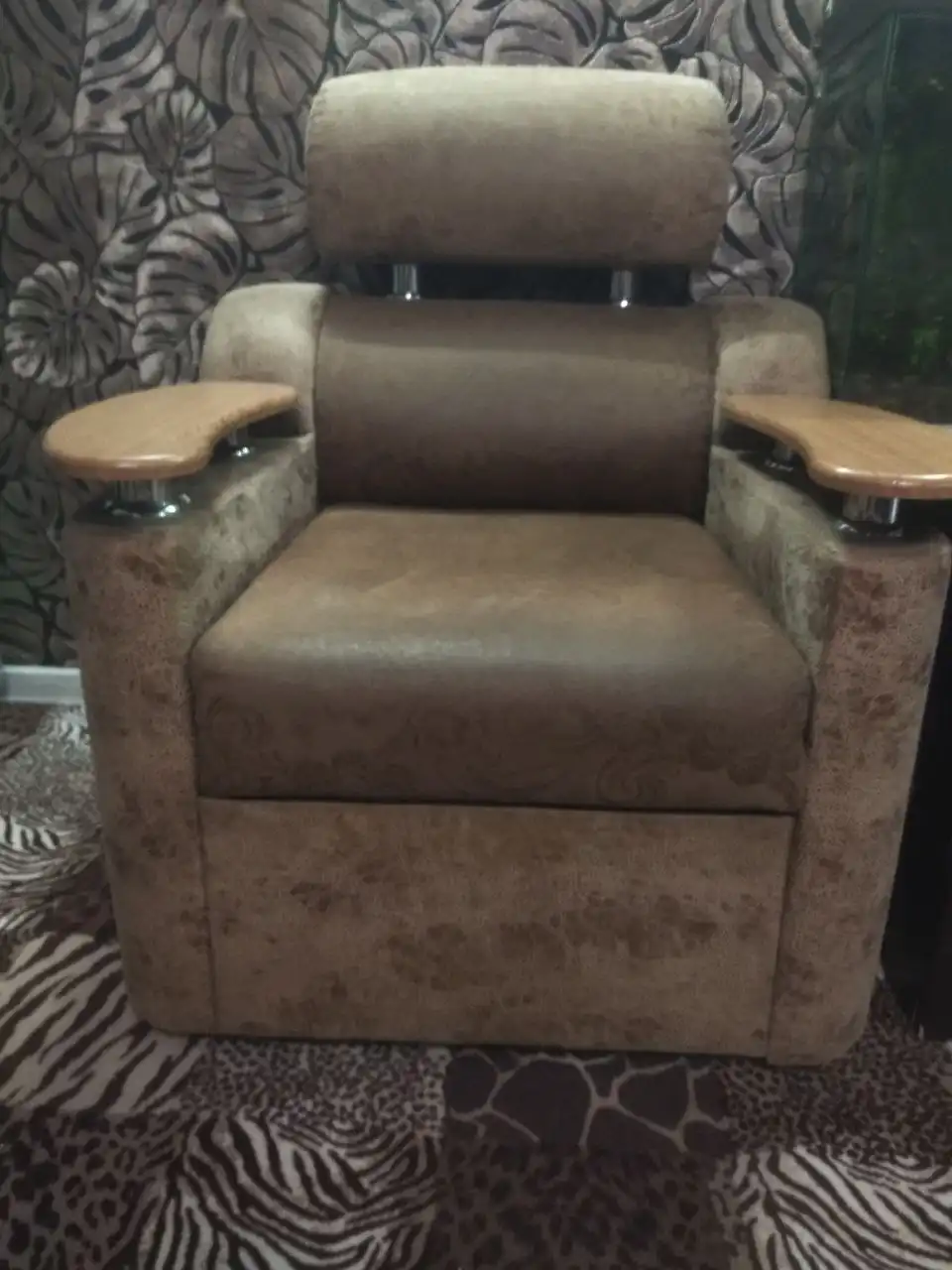 Кресло с выдвижным ящиком - Мебель (Для дома и дачи) в Волгоград
