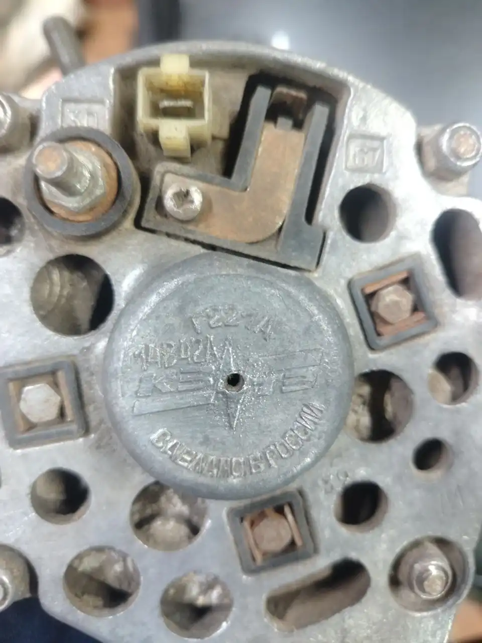 Генератор ВАЗ классика - Запчасти (Авто) в Волгоград