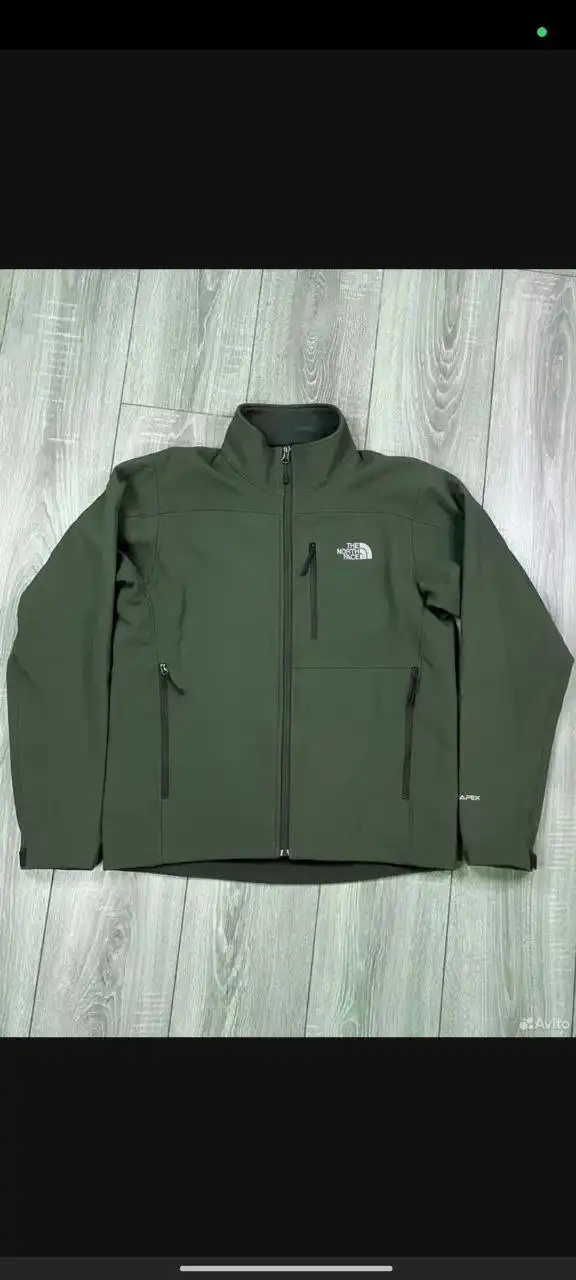 Ветровка оригинал размер M - Верхняя одежда (Одежда) в Волгоград