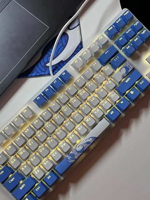 Продается клавиатура в идеальном состоянии - Электроника в Волгоград