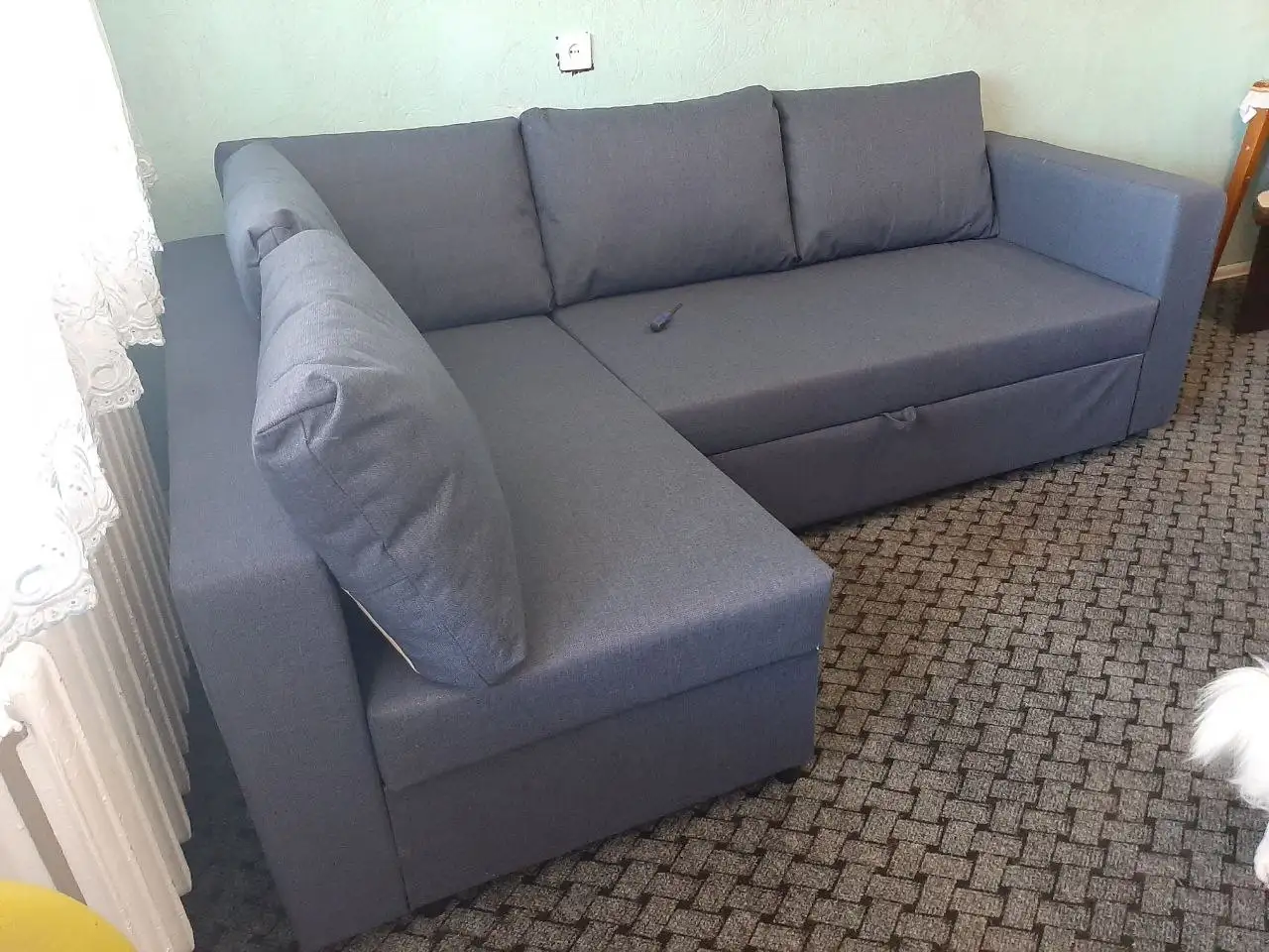 Диван угловой с дефектами - Мебель (Для дома и дачи) в Волгоград