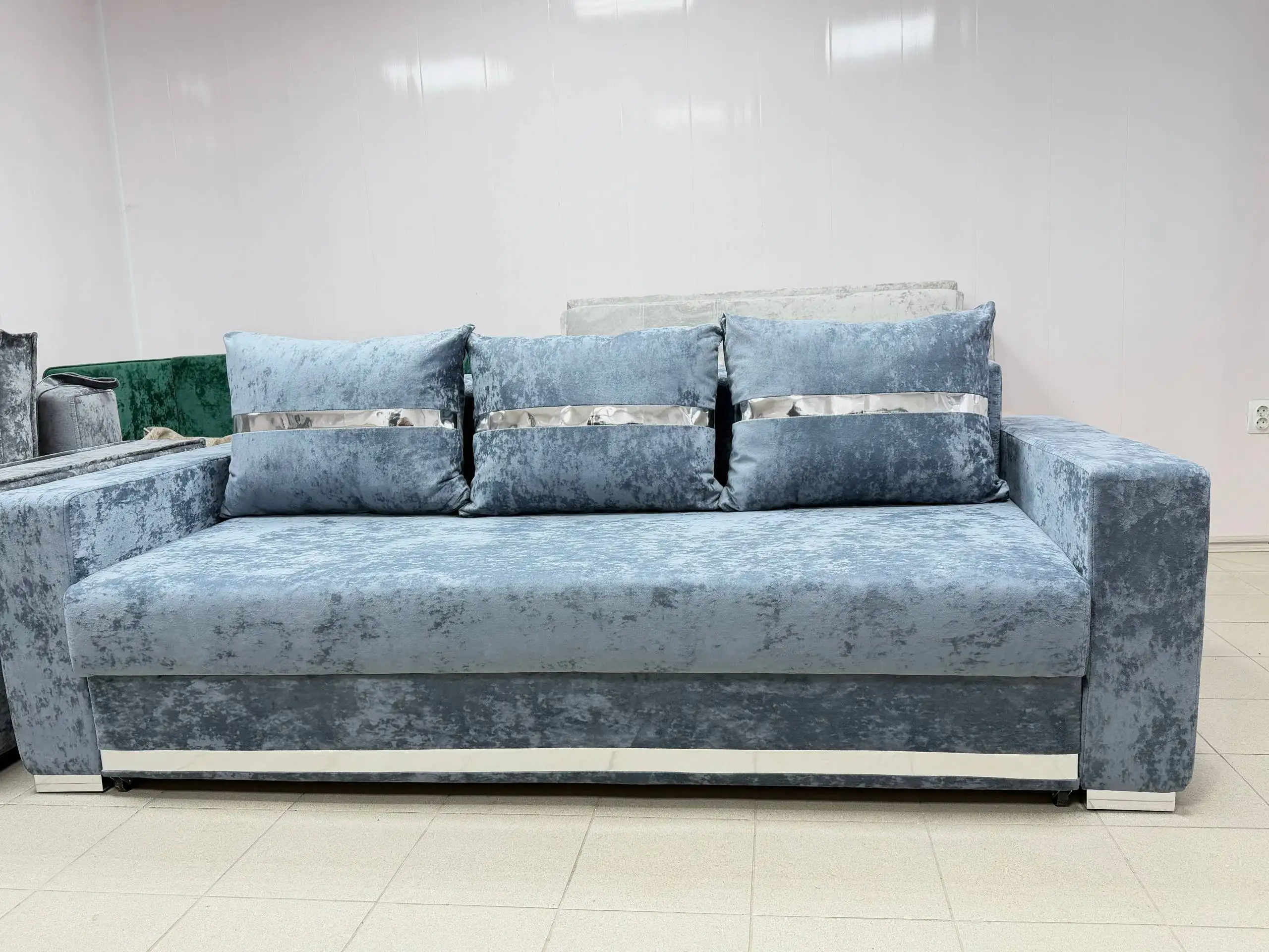 Продам новый диван с независимым пружинным блоком - Мебель (Для дома и дачи) в Волгоград