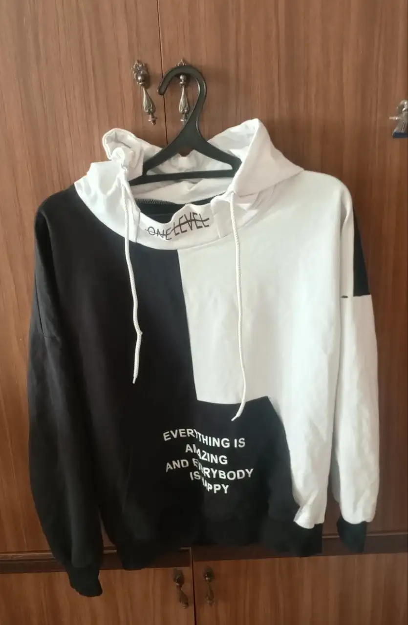 Толстовка отличного качества - Толстовки (Одежда) в Волгоград