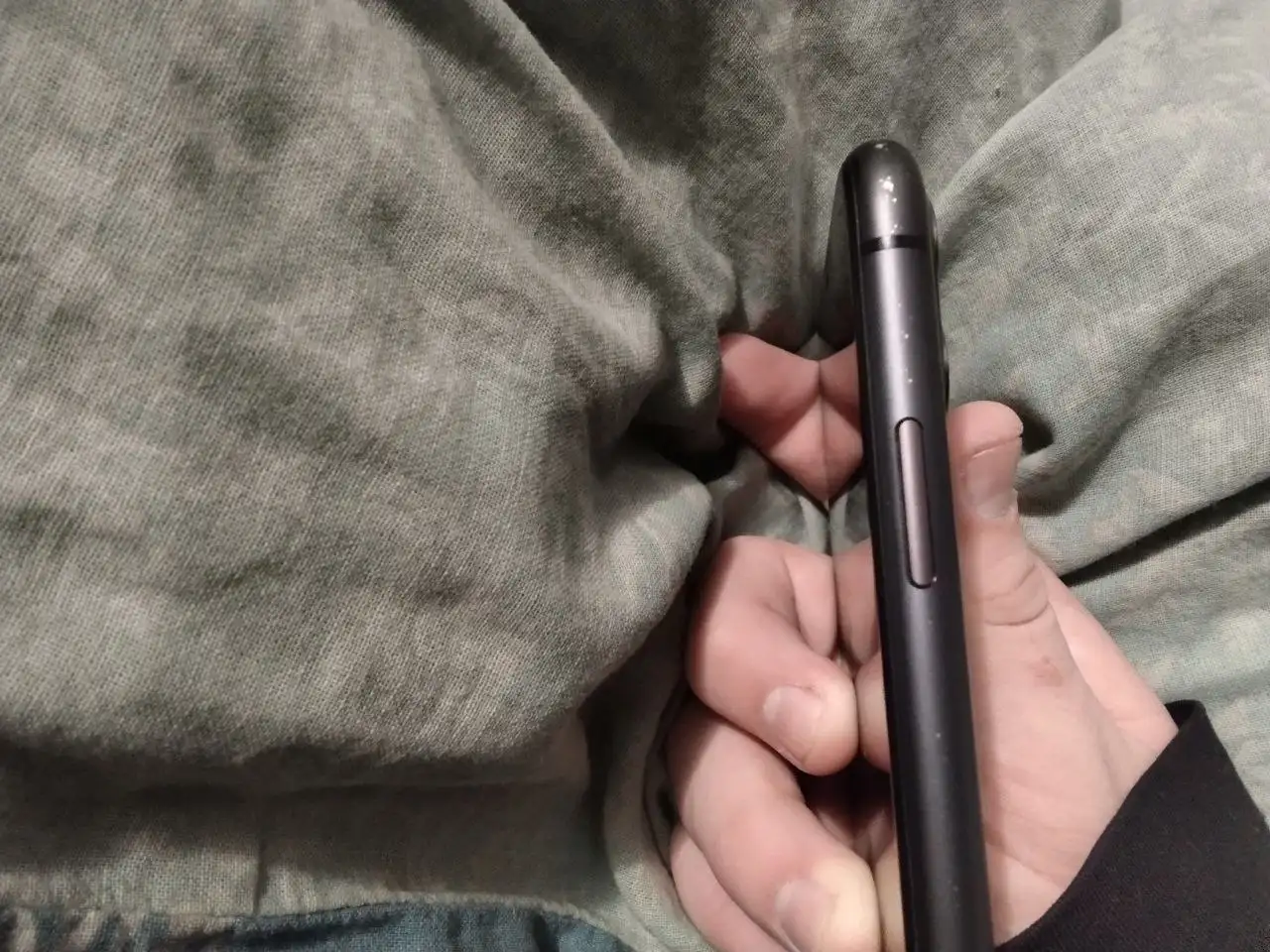 Продам iPhone 11 128 ГБ с неисправной материнской платой - Смартфоны (Электроника) в Волгоград