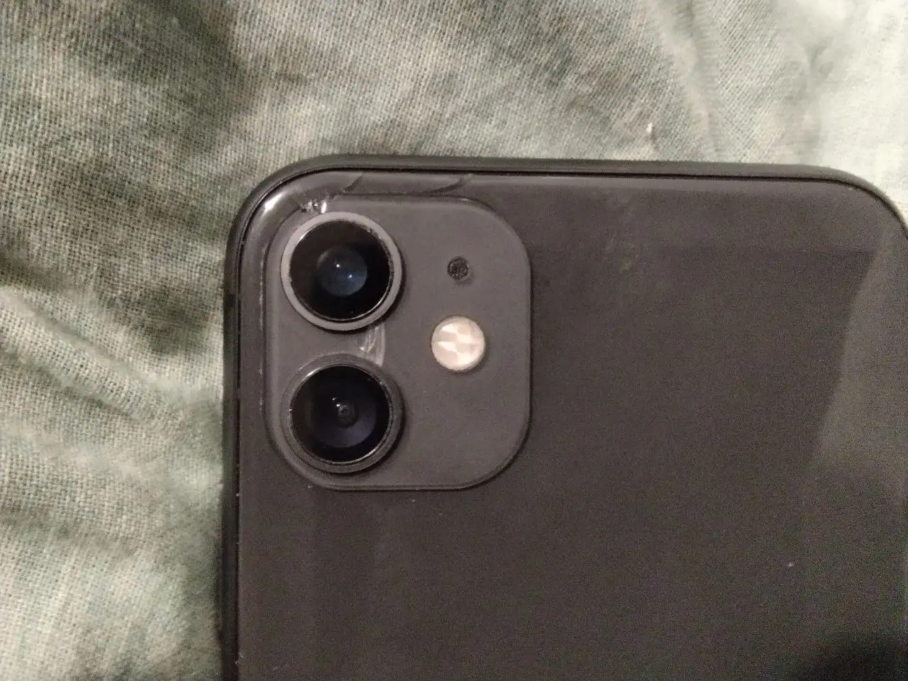 Продам iPhone 11 на запчасти - Смартфоны (Электроника) в Волгоград