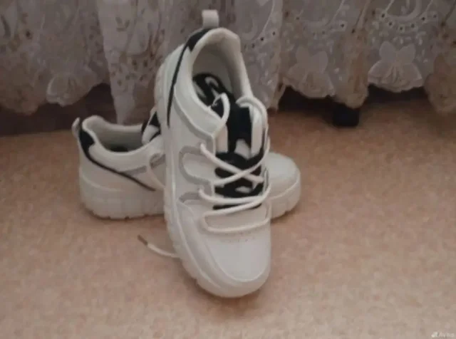 Кроссовки 37 размера на весну - частное объявление в Волгоград