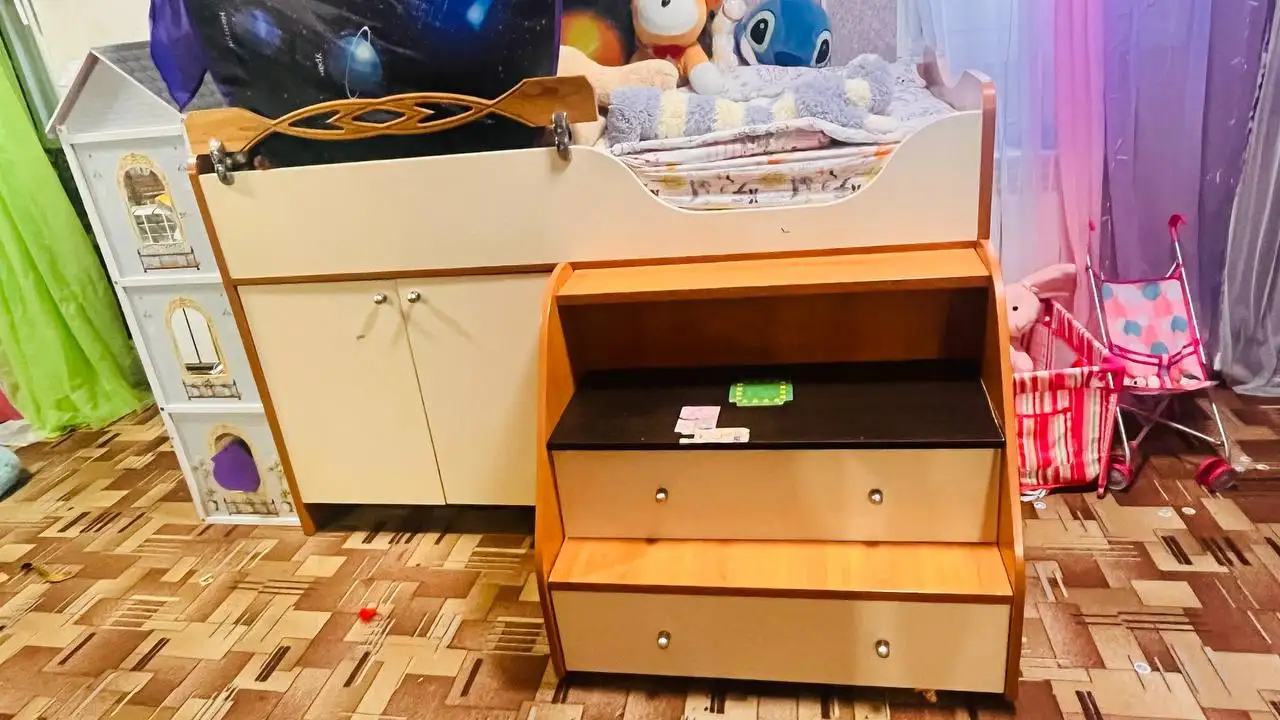 Продам детскую кровать с ящиками - Детская мебель (Товары для детей) в Волгоград