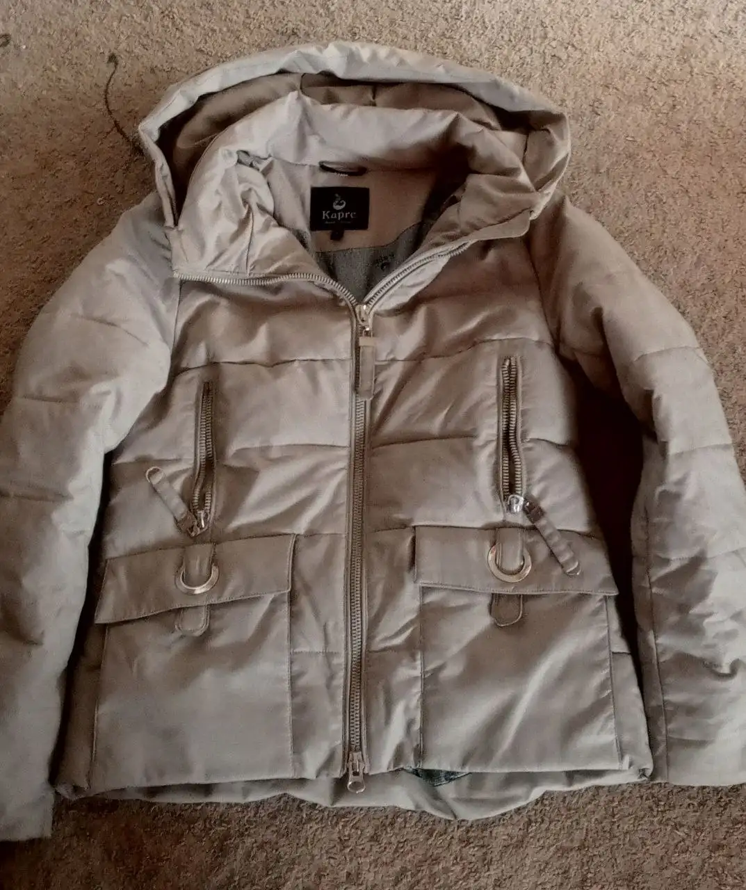 Женская демисезонная куртка размер L - Верхняя одежда (Одежда) в Волгоград