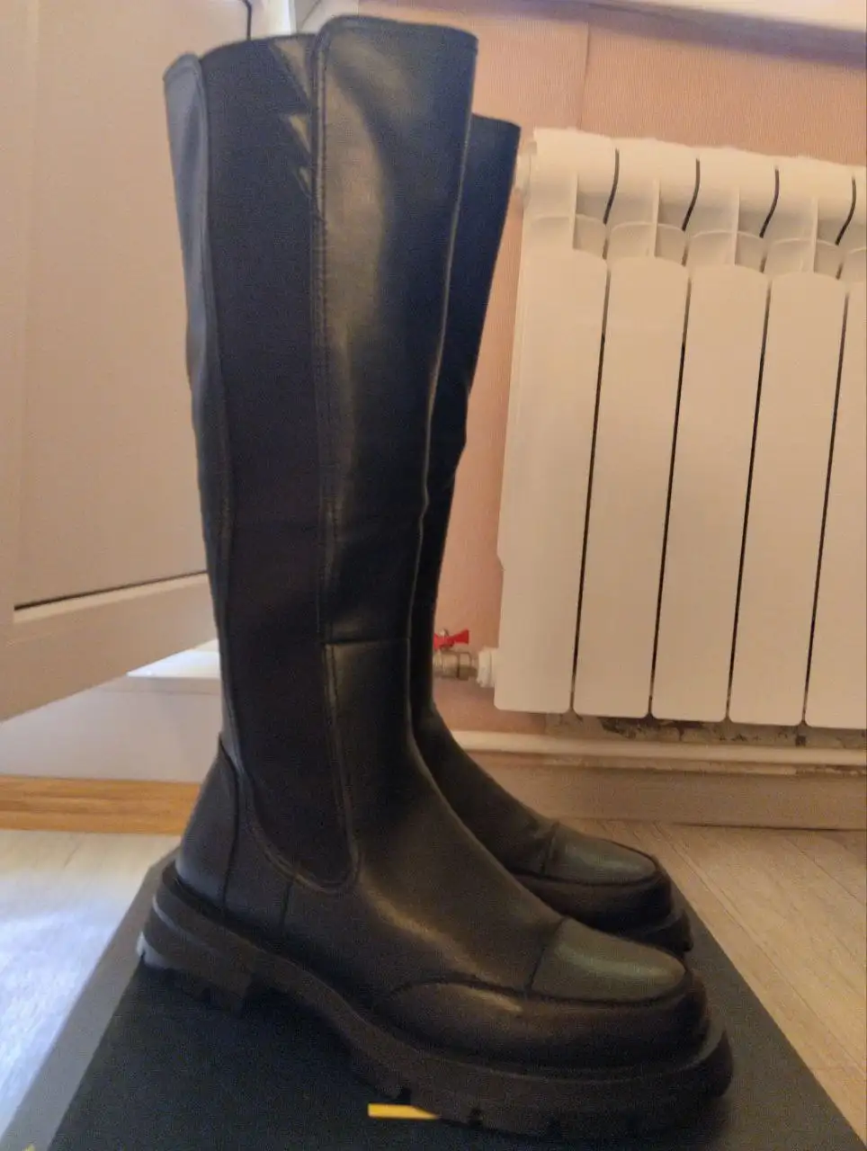 Кожаные демисезонные сапоги 40 размер - Обувь (Одежда) в Волгоград