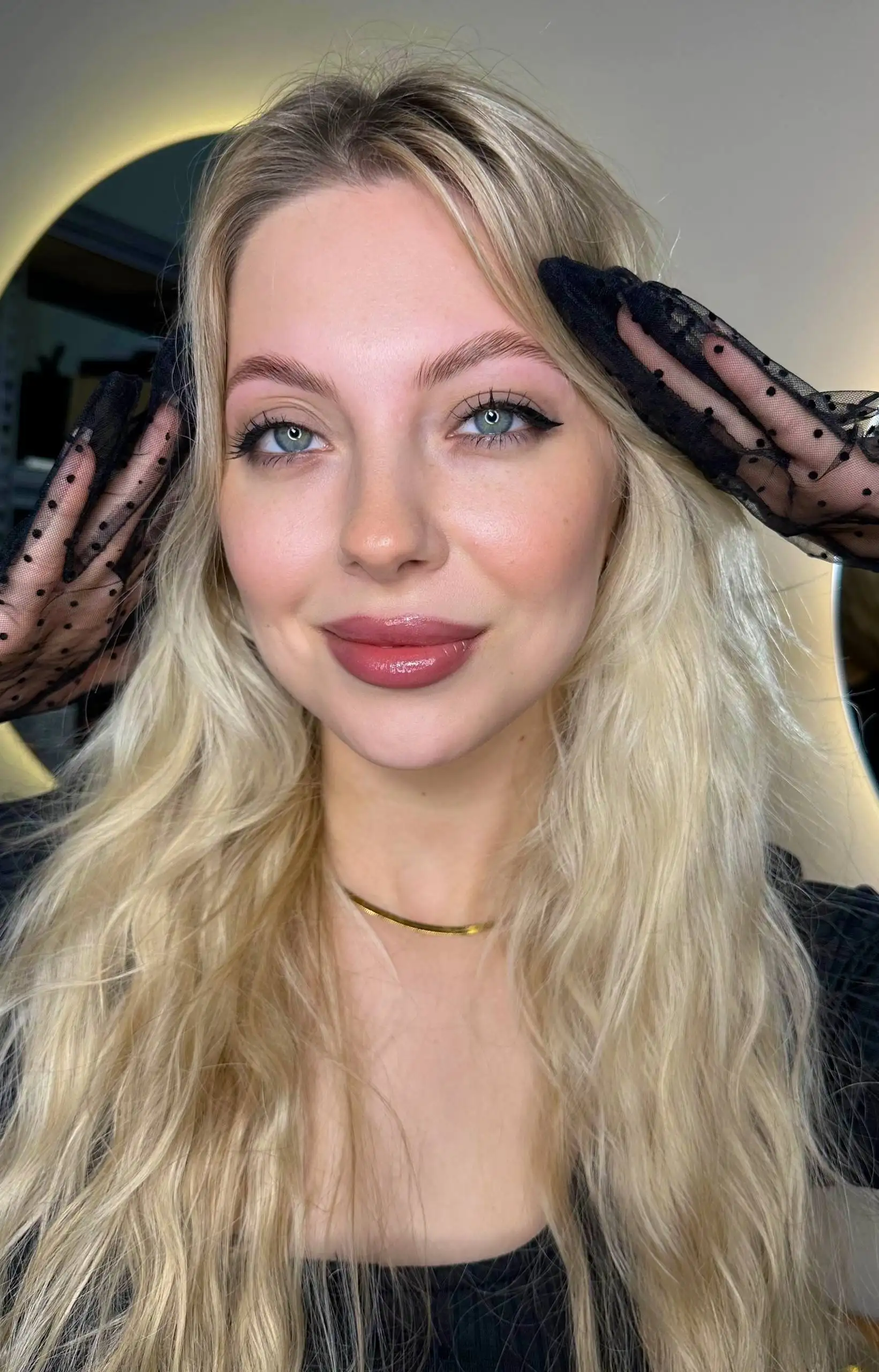 Нужны модели на окрашивание и укладку бровей - Красота (Услуги) в Волгоград