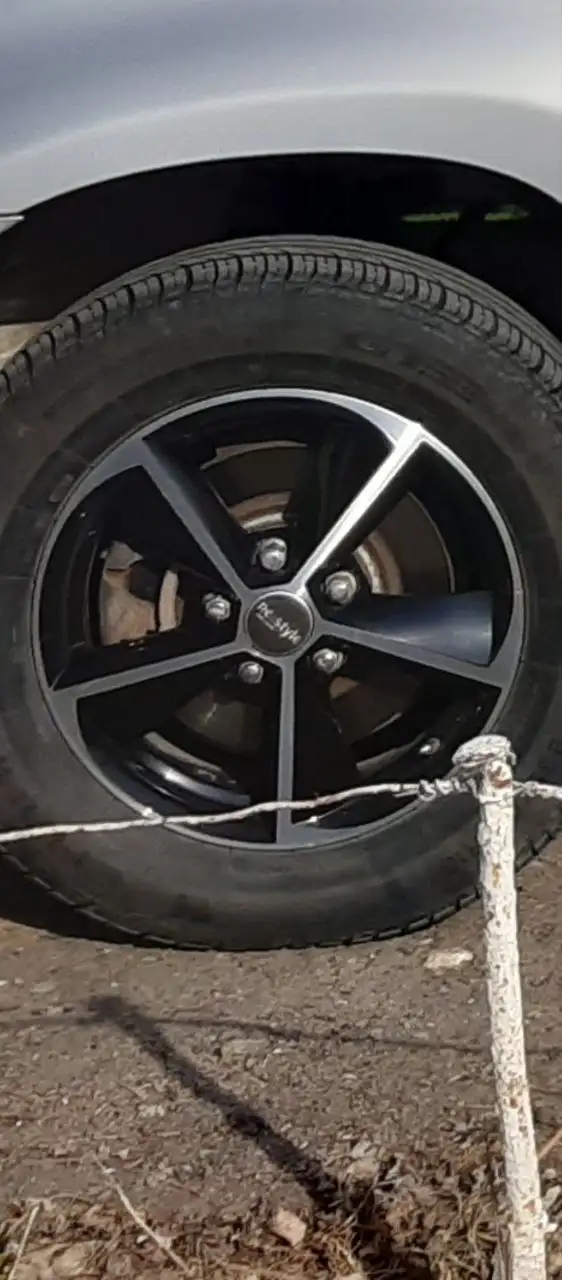 Продажа дисков и резины R16 - Запчасти в Волгоград