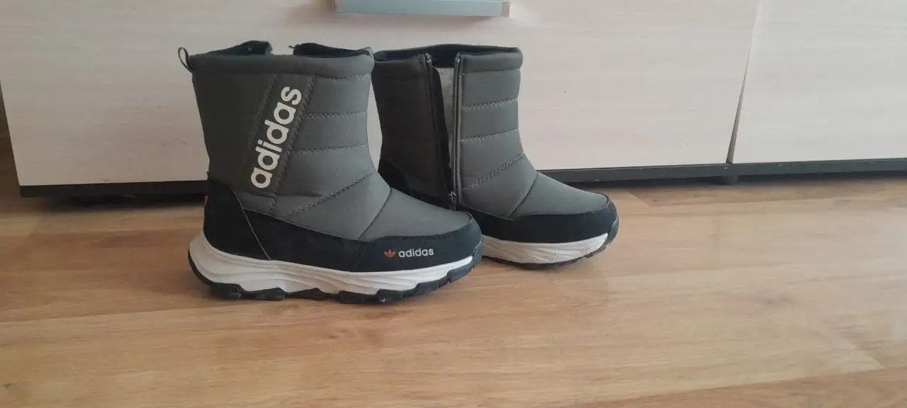 Дутики размер 37,5-38 новые - Обувь (Одежда) в Волгоград