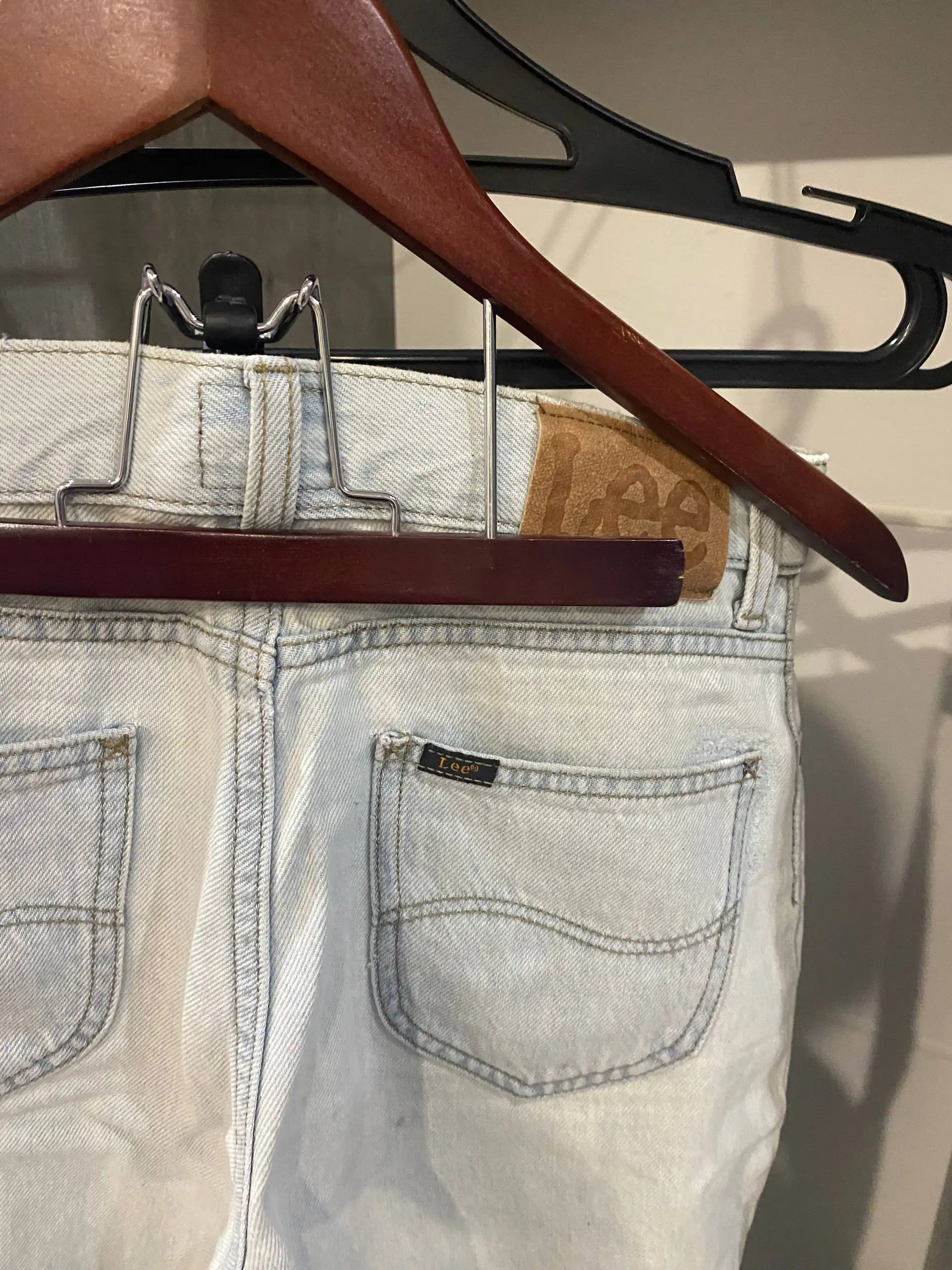 Продам джинсы LEE оригинал размер S - Джинсы (Одежда) в Волгоград