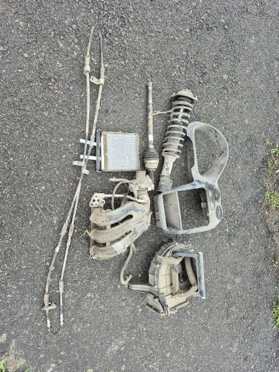 Запчасти для автомобилей Матиз и Фольксваген Пассат - Автозапчасти (Запчасти) в Волгоград