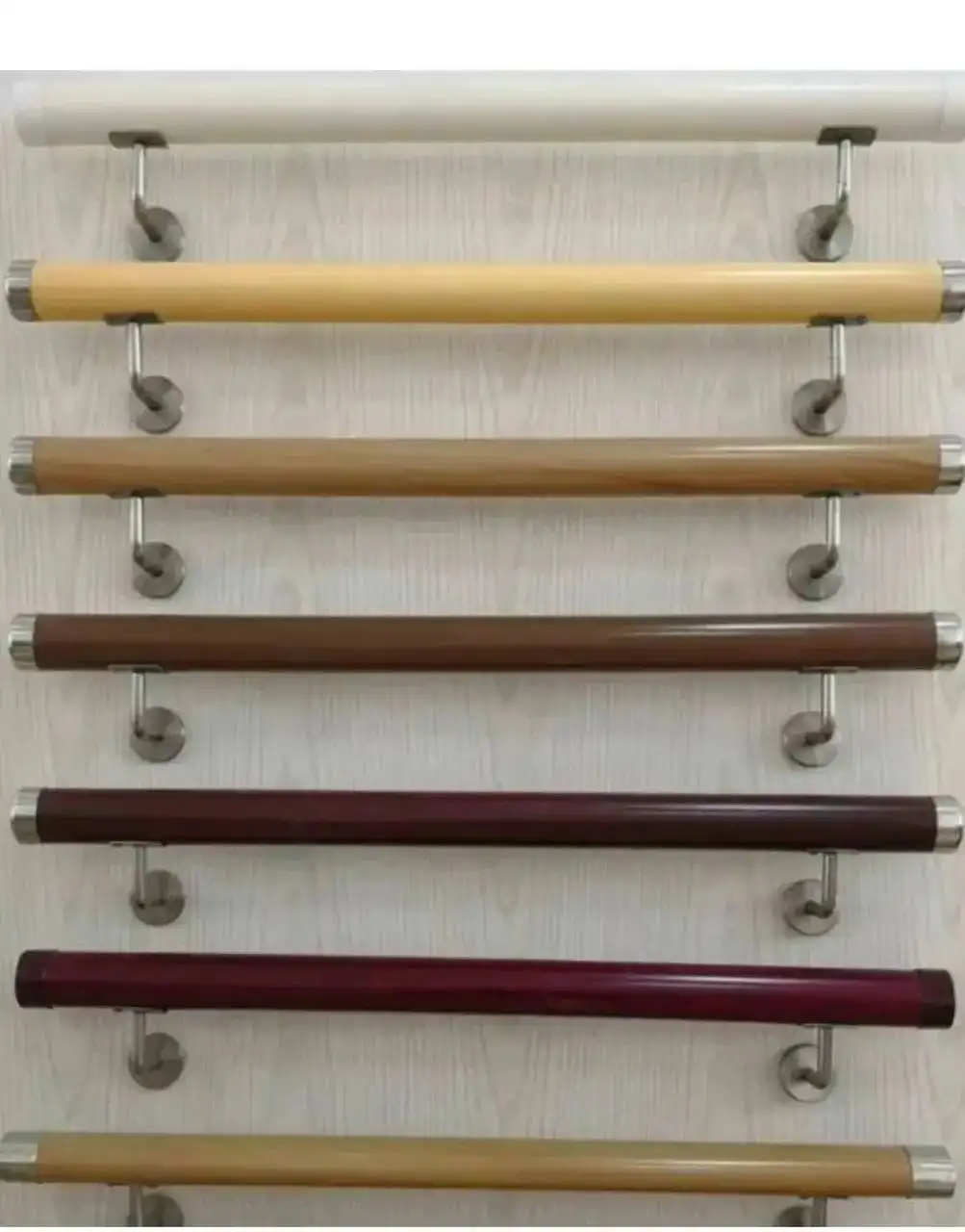 Изготовление и установка перил для лестницы - Ремонт и строительство (Услуги) в Волгоград