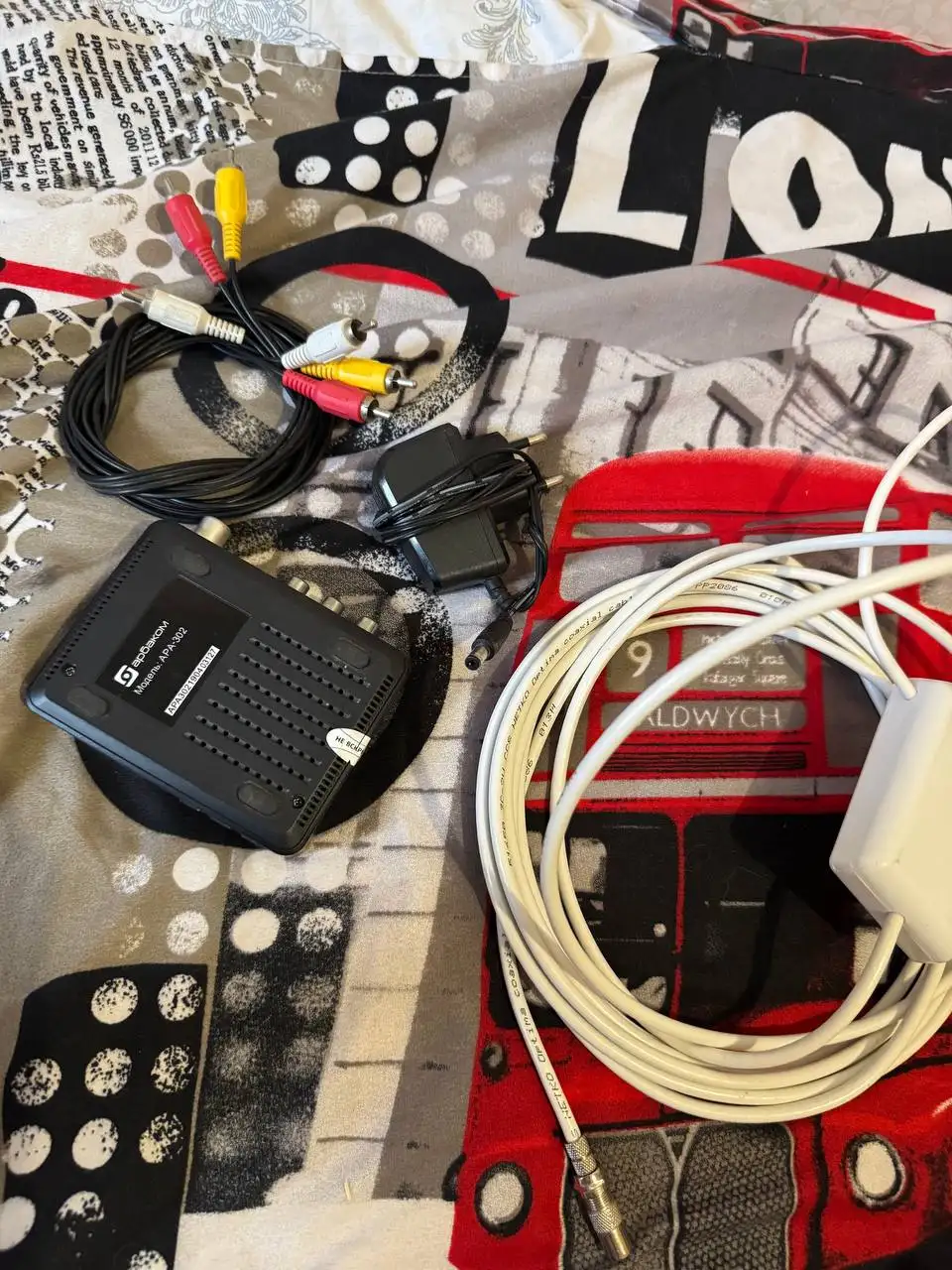 Домашняя антенна с приставкой и паровая щетка - Барахолка в Волгоград