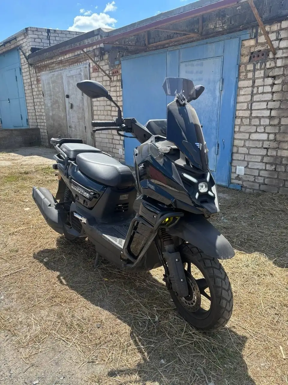 Продам скутер 49 кубиков на гарантии - Мототехника (Авто) в Волгоград