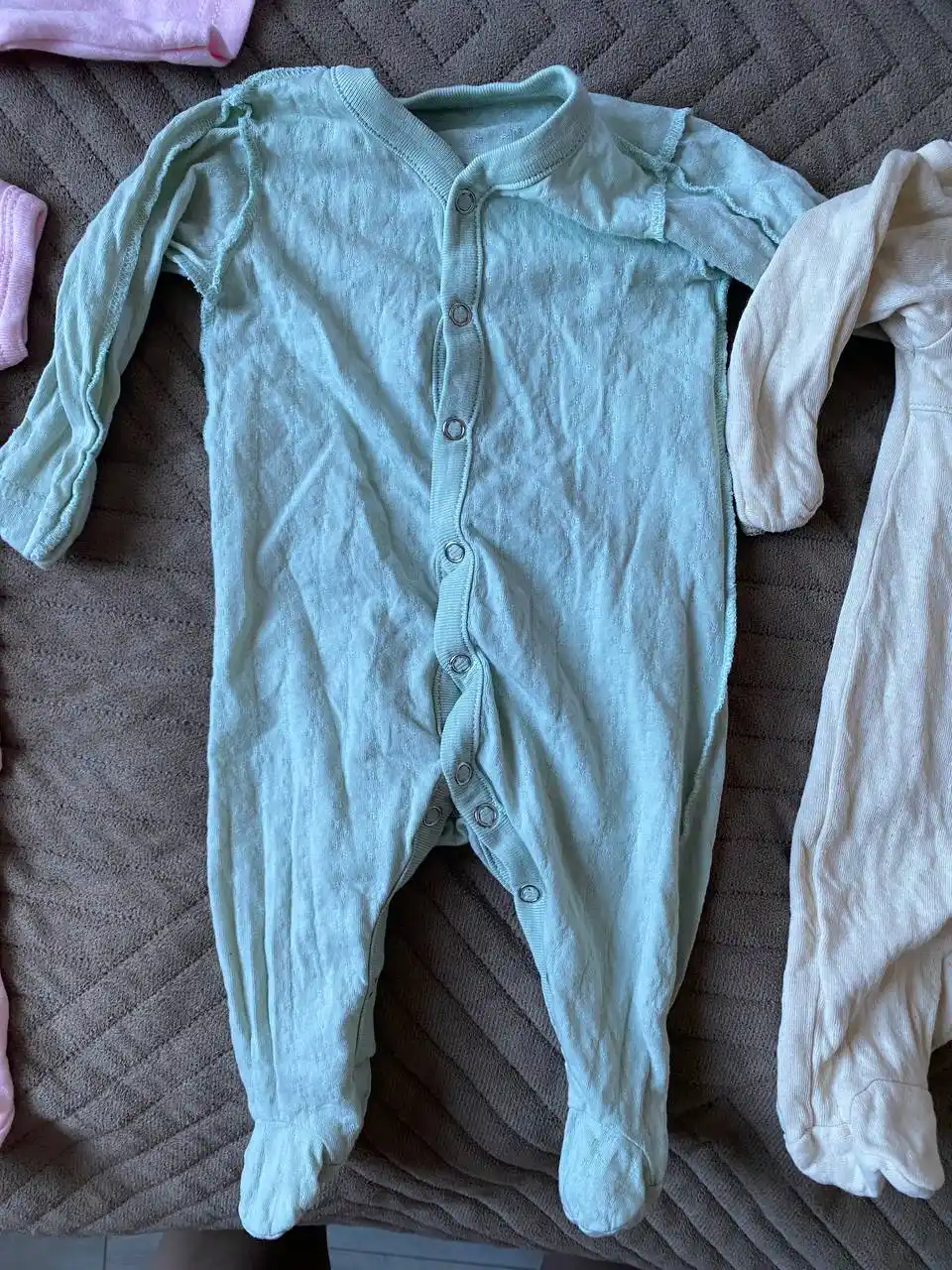 Продам вещи пакетом на новорожденную девочку