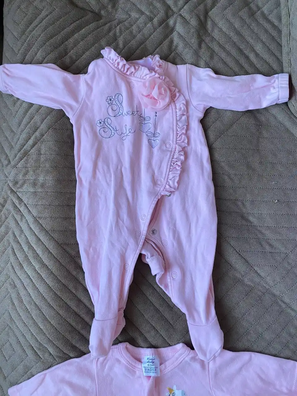 Продам вещи пакетом на новорожденную девочку